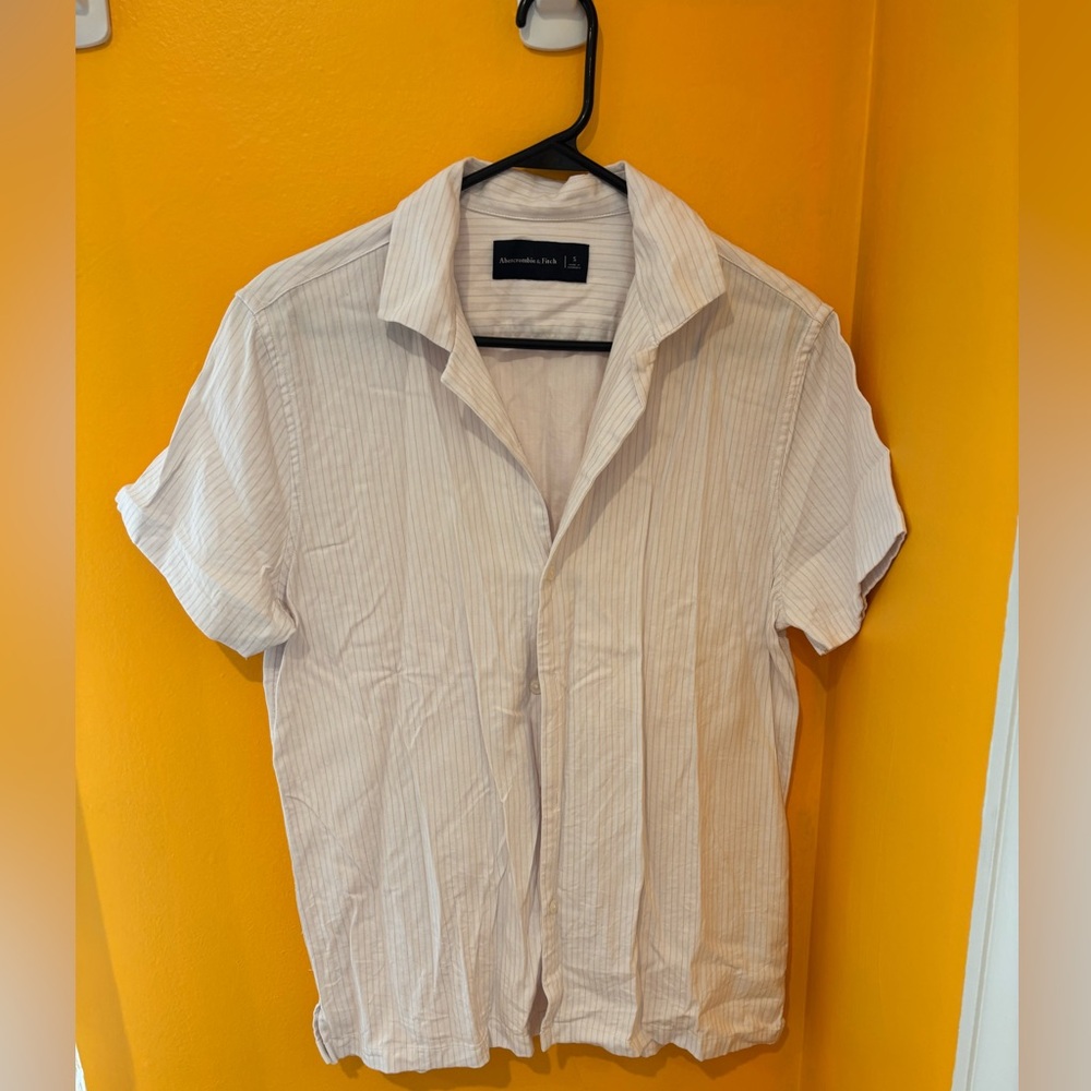 Abercrombie & Fitch Short Sleeve Button Shirt - White with Light Pinstripes